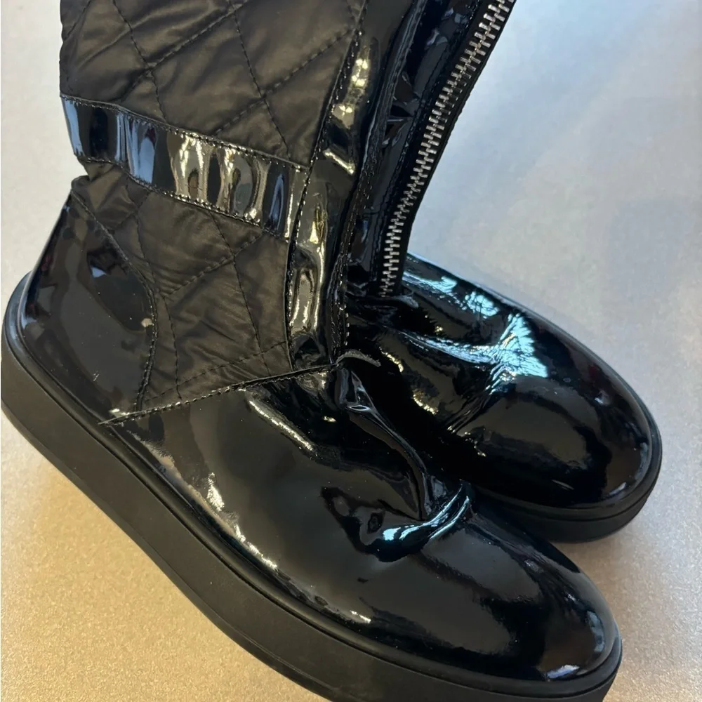 Aquatalia Black Quilted Patent Puffer Boots - Picture 6 of 10